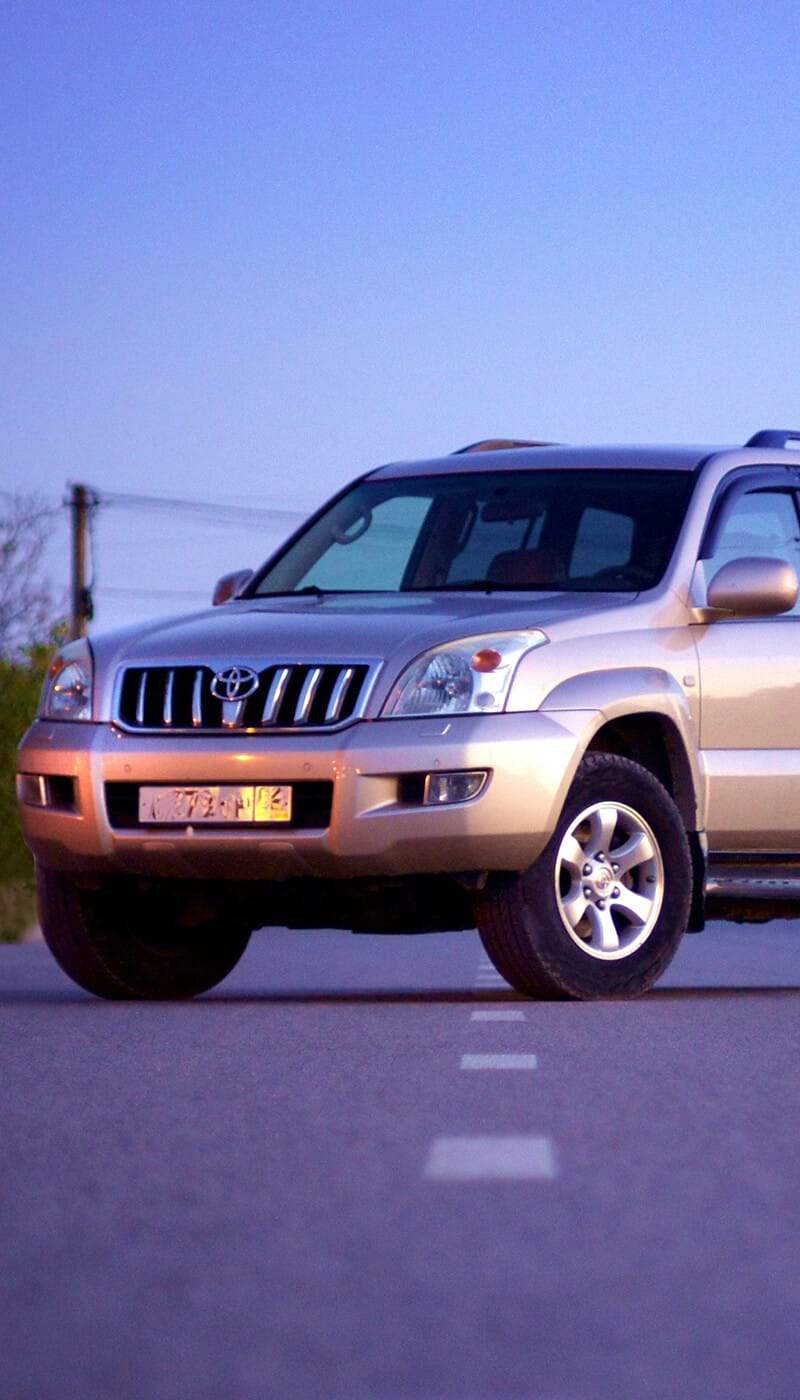 suv for rent in skardu