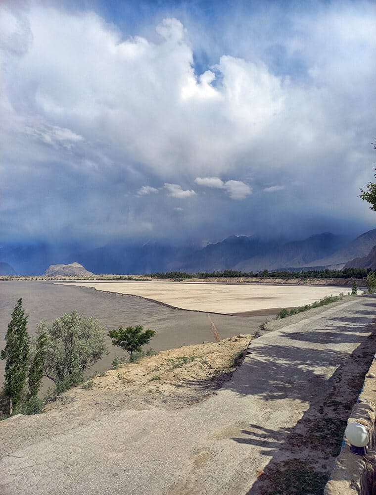 the view of indus river in skardu